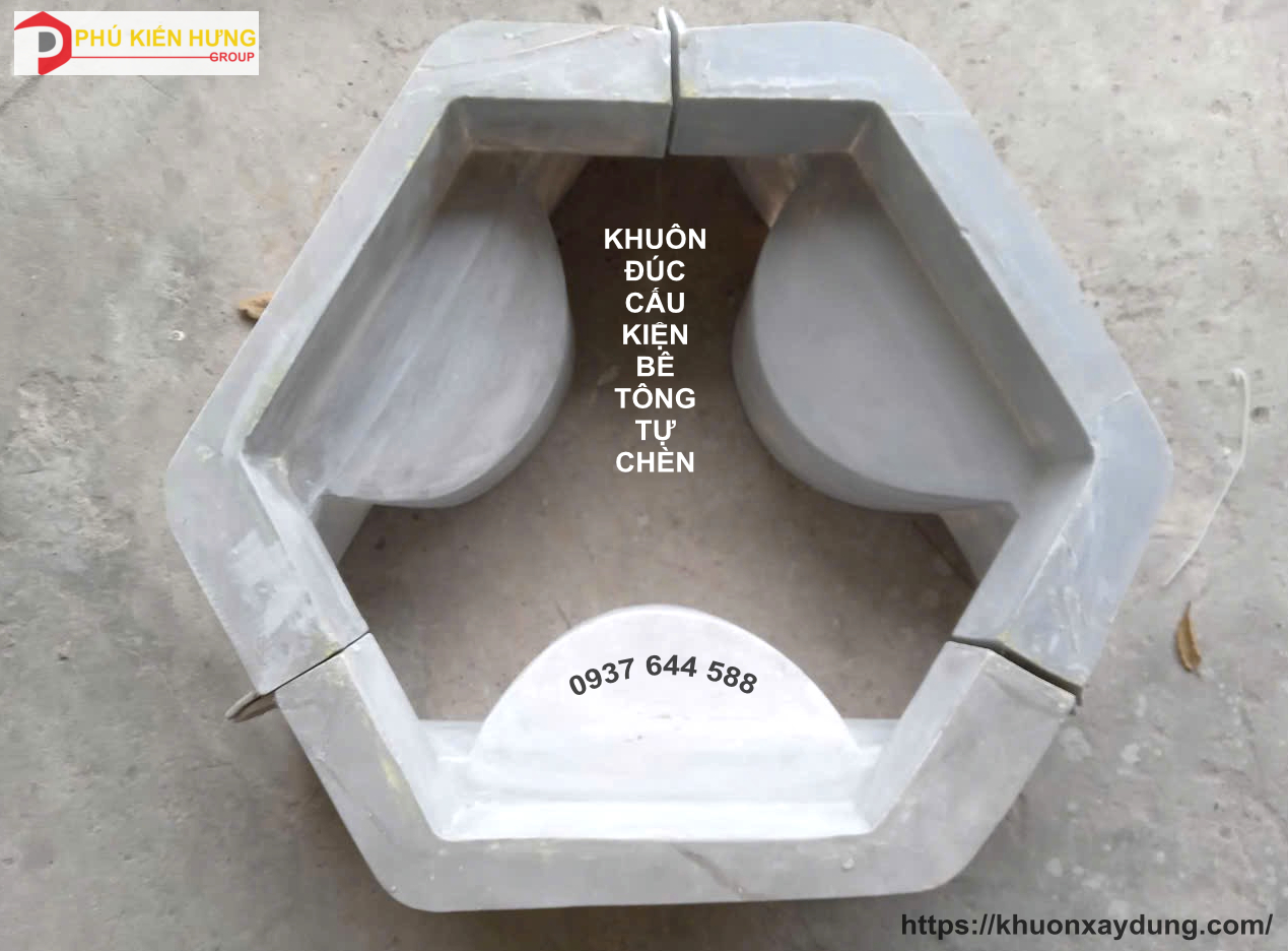 2024-08-20_Khuôn composite đúc cấu kiện bê tông tư chèn kè bờ biển